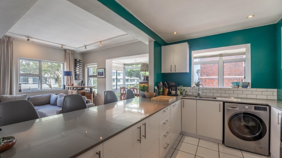 3 Bedroom Property for Sale in Sea Point Western Cape